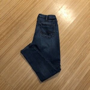 Silver Jeans Girlfriend Distressed Mid Rise Medium Wash Tapered Ankle Size 31